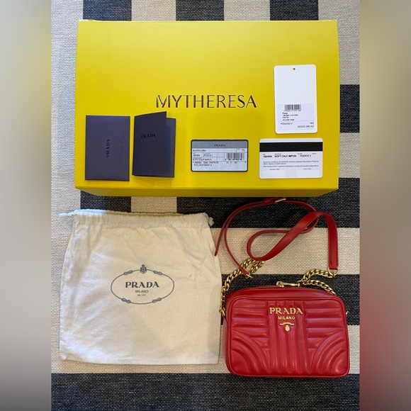 PRADA DIAGRAMME Camera Bag ▪️Authentic In Excellent Condition - Picture 3 of 9